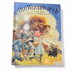 The Wizard of Oz Illustrated Hardcover Book